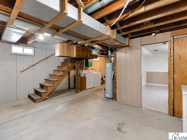 1041 Quincy St, North Mankato, MN 56003
