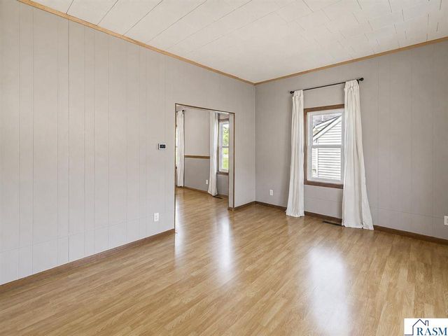 1041 Quincy St, North Mankato, MN 56003