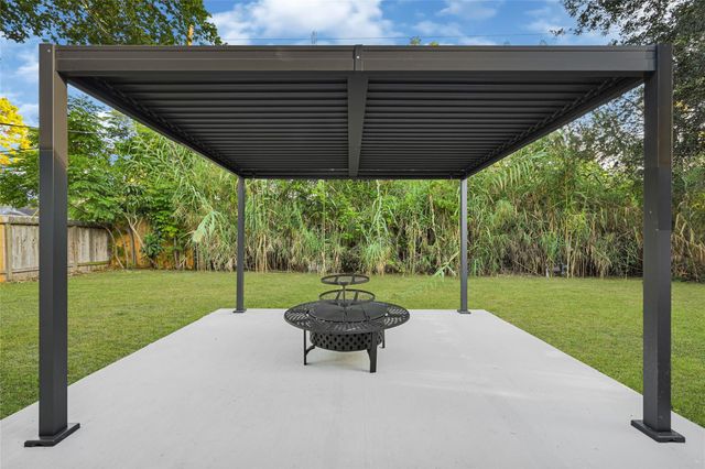 4834 Spellman Road, Houston, TX 77035