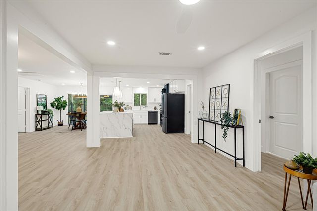 4834 Spellman Road, Houston, TX 77035