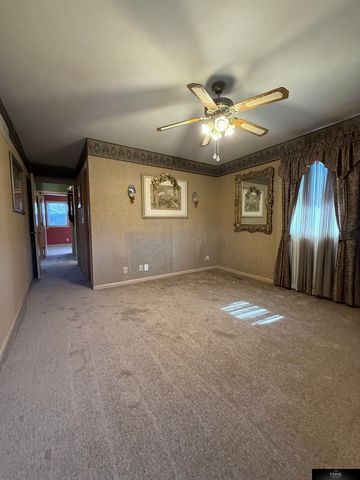 4201 Browning Street, Lincoln, NE 68516