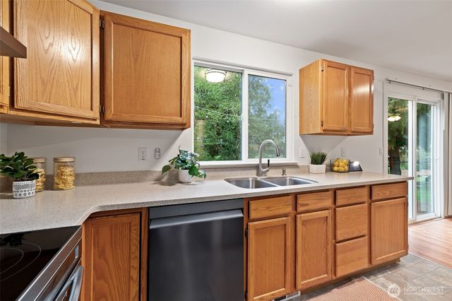 7408 2nd Drive SE, Everett, WA 98203