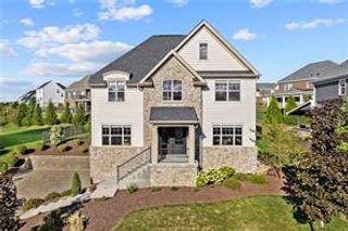 1010 Colony Drive, Collier Twp, PA 15205