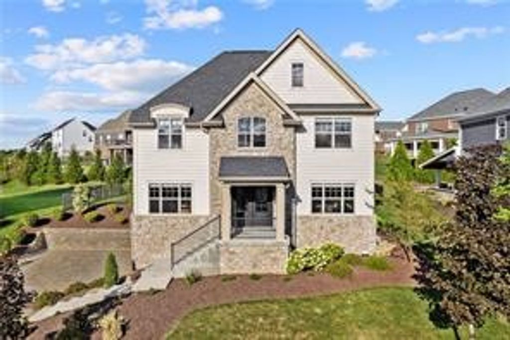 1010 Colony Drive, Collier Twp, PA 15205