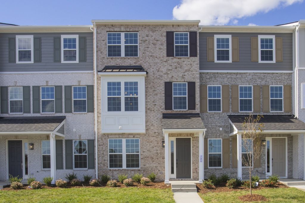 156 Barton Village Boulevard, Lebanon, TN 37090