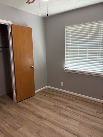 125 Glenhaven Drive, Azle, TX 76020