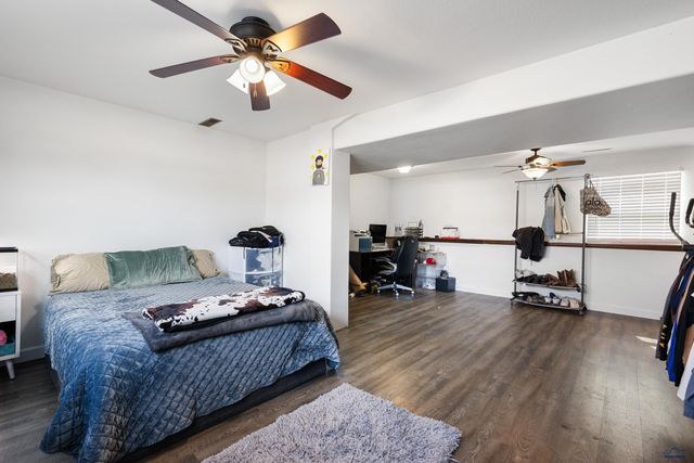 611 CARDINAL DR, Box Elder, SD 57719