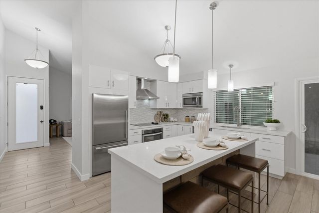 2521 N 87th Way, Scottsdale, AZ 85257
