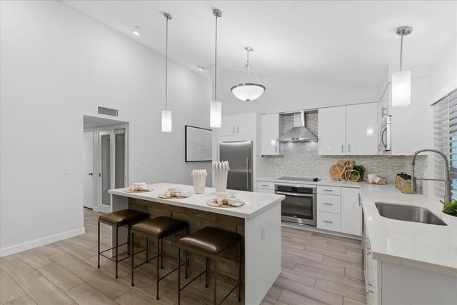 2521 N 87th Way, Scottsdale, AZ 85257