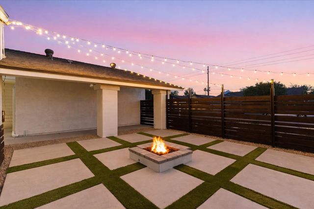 2521 N 87th Way, Scottsdale, AZ 85257