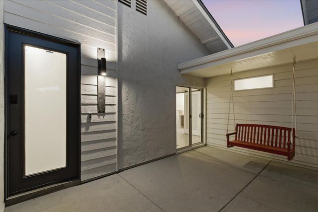 2521 N 87th Way, Scottsdale, AZ 85257