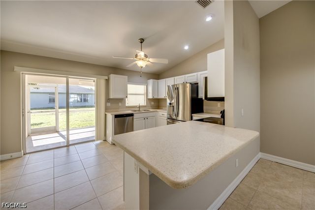 2937-3001 Santa Barbara BLVD 3001, Cape Coral, FL 33914