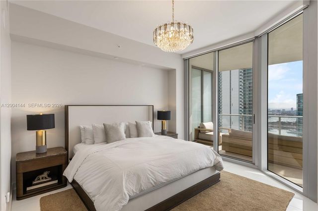 851 NE 1st Ave 4405, Miami, FL 33132