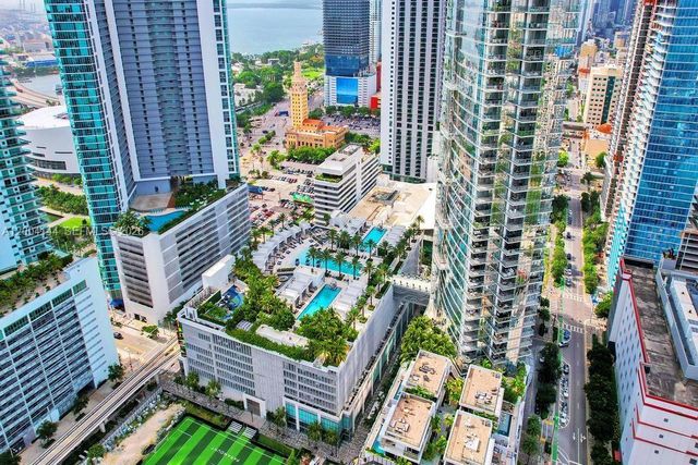 851 NE 1st Ave 4405, Miami, FL 33132