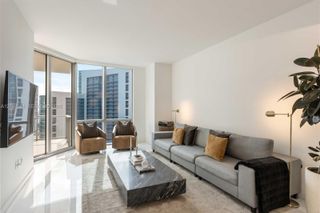 851 NE 1st Ave 4405, Miami, FL 33132