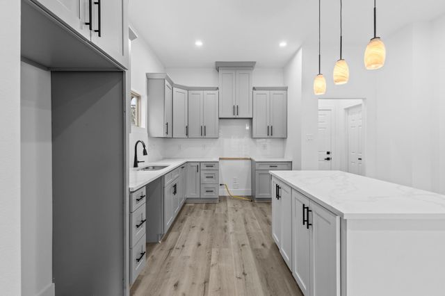 7810 Denton Street, Houston, TX 77028