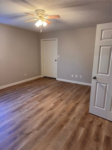 5541 3rd Street, Nevada, TX 75173