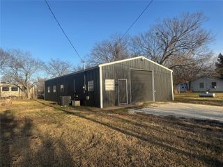 5541 3rd Street, Nevada, TX 75173