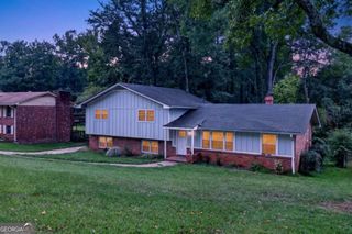 4373 Sun Valley Boulevard, East Point, GA 30344