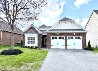 251 Meandering Dr, Lebanon, TN 37090