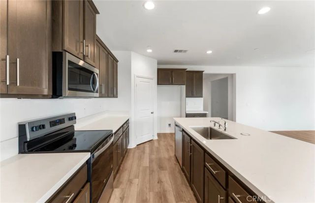 1568 Knott Court, Perris, CA 92571