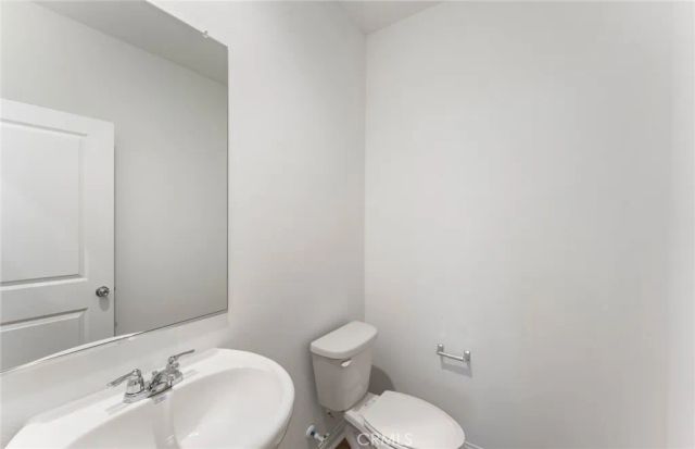 1568 Knott Court, Perris, CA 92571