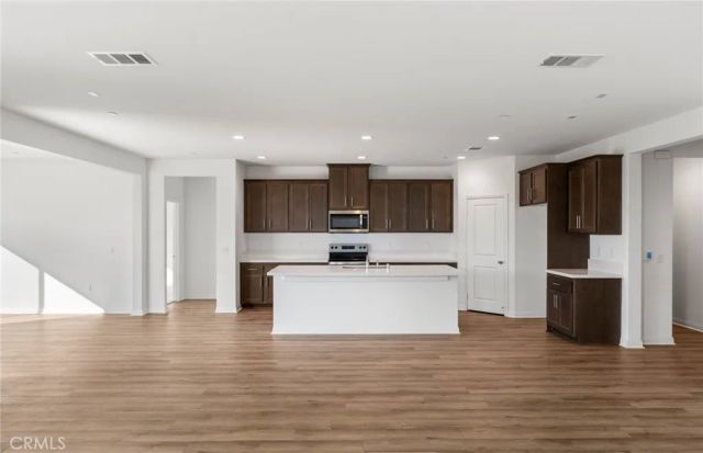 1568 Knott Court, Perris, CA 92571