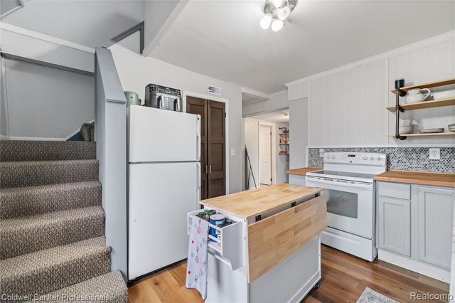 3040 Inman Street, Ferndale, MI 48220