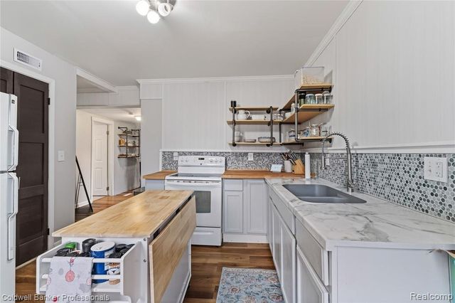3040 Inman Street, Ferndale, MI 48220