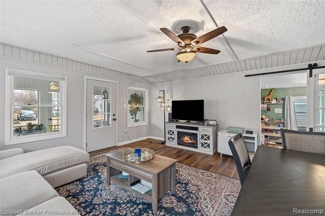 3040 Inman Street, Ferndale, MI 48220