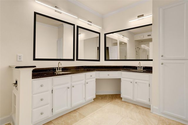 2111 Welch Street B109, Houston, TX 77019