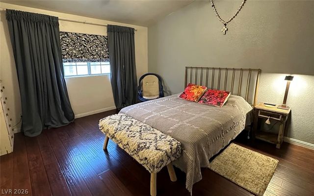 8433 Pacific Fountain Avenue, Las Vegas, NV 89117