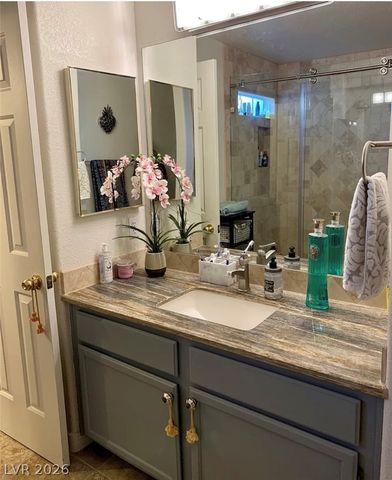 8433 Pacific Fountain Avenue, Las Vegas, NV 89117