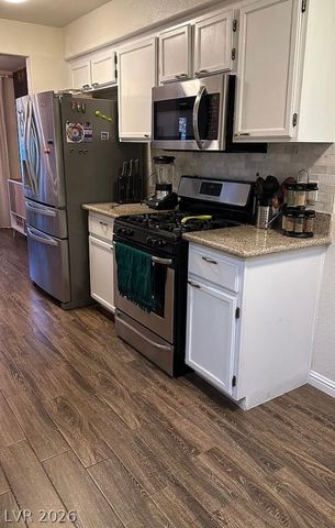 8433 Pacific Fountain Avenue, Las Vegas, NV 89117