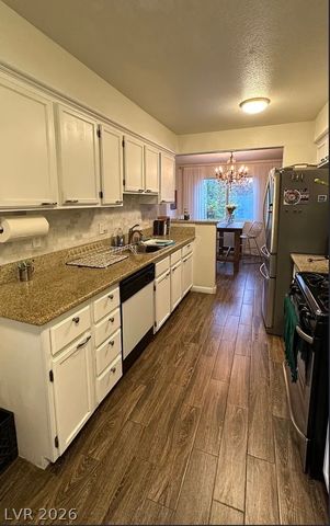 8433 Pacific Fountain Avenue, Las Vegas, NV 89117