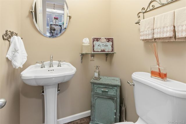 37 Maple Run Drive, Jericho, NY 11753