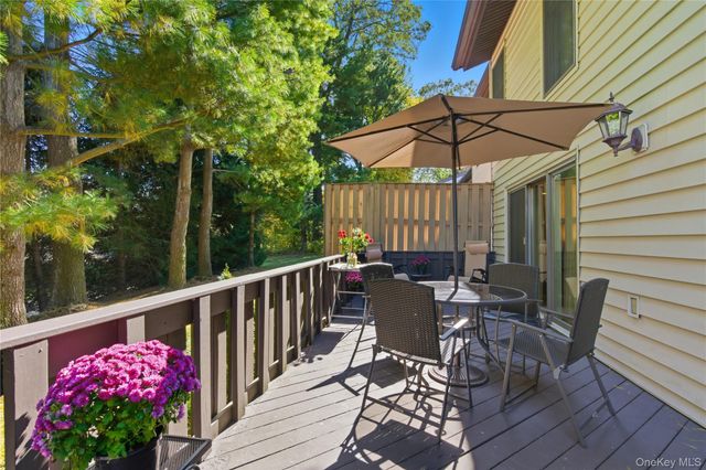 37 Maple Run Drive, Jericho, NY 11753