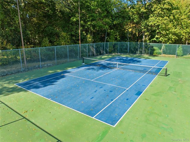 37 Maple Run Drive, Jericho, NY 11753