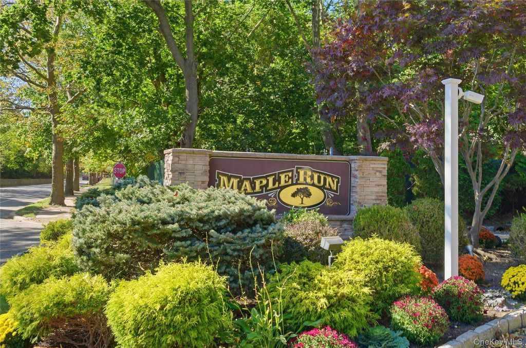 37 Maple Run Drive, Jericho, NY 11753