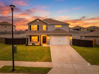 541 Woodcreek Loop, Lowell, AR 72745