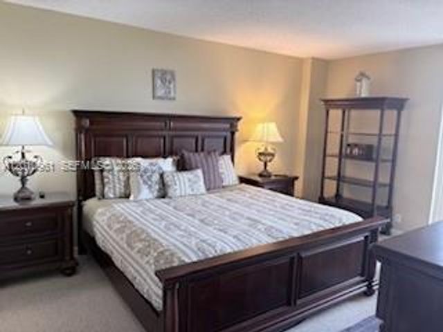 3300 NE 191st St 1011, Aventura, FL 33180