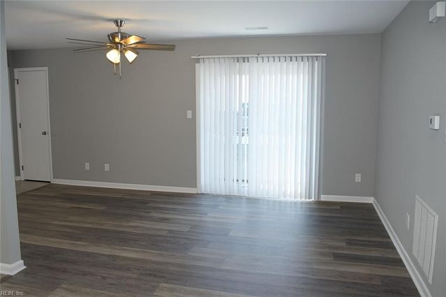 12758 Saint James Pl Apt C, Newport News, VA 23602