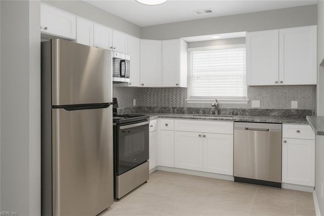 12758 Saint James Pl Apt C, Newport News, VA 23602