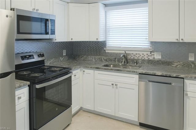 12758 Saint James Pl Apt C, Newport News, VA 23602