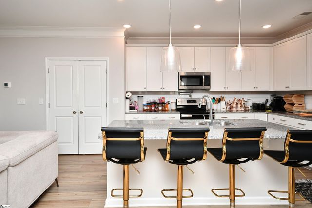 200 Whittier Street, Greenville, SC 29605