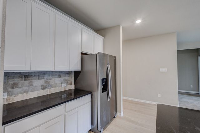 208 Fieldstone Drive, Melissa, TX 75454