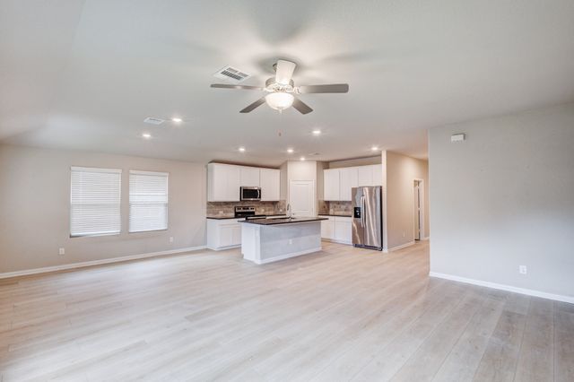 208 Fieldstone Drive, Melissa, TX 75454