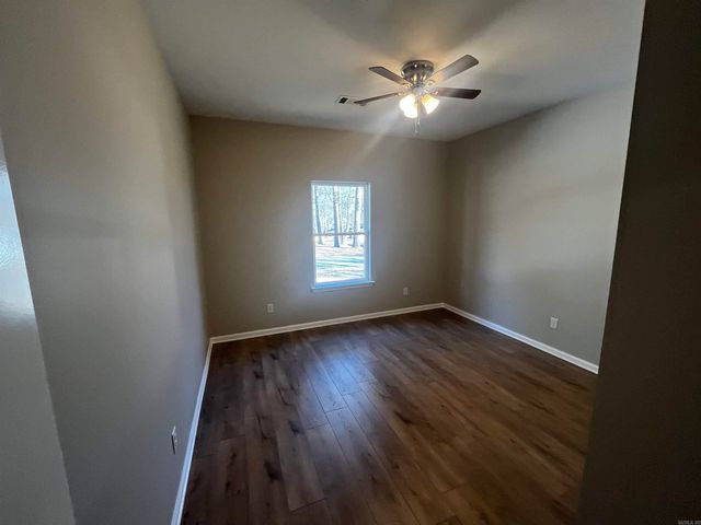 1825 Pinecroft, Benton, AR 72015