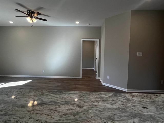 1825 Pinecroft, Benton, AR 72015