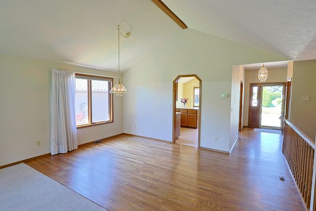 9803 N COMANCHE Dr, Spokane, WA 99208